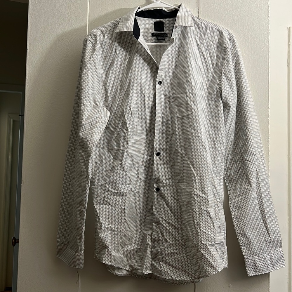 Mens dress shirt - slim fit - size medium